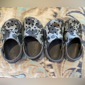 Twin Pair of Camo Crocs Toddler Size 8